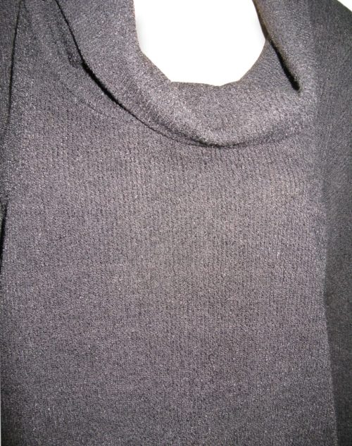 Μπλουζοφόρεμα πλεκτό με ξέχειλοτο γιακά. Χρώμα: Μπορντό,Μαύρο.