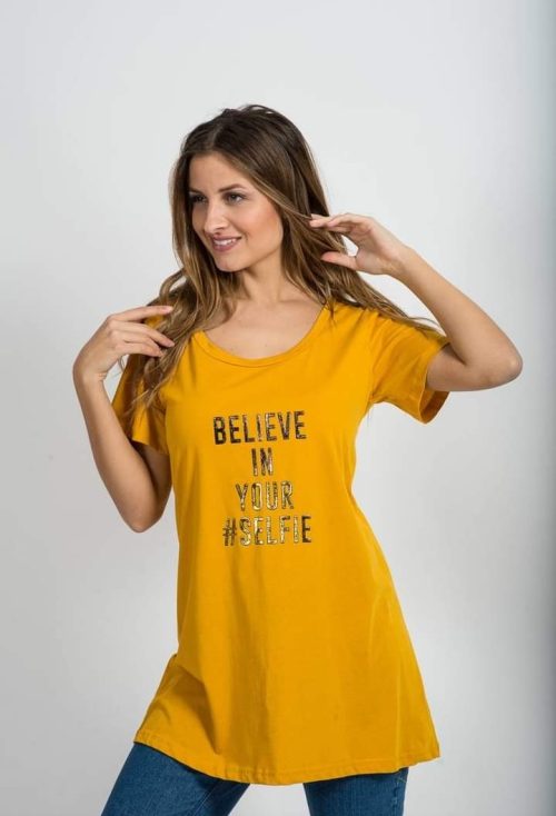 Μπλουζοφόρεμα με τύπωμα''Believe''. Χρώμα:  Ώχρα.