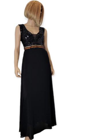 Φόρεμα maxi,με μπούστο από παγιέτα και διαφάνεια. Ζώνη από παγιέτα τρίχρωμη. Χρώμα: Μαύρο.