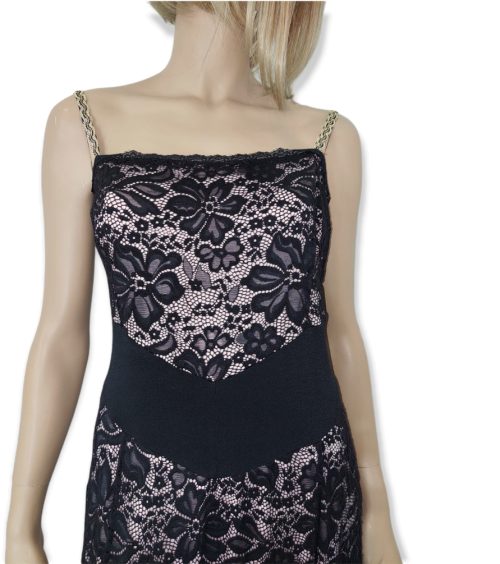 Φόρεμα με τιράντα Maxi,και πλεκτή ελαστική δαντέλα. Χρώμα: Μαύρο με Ροζ.