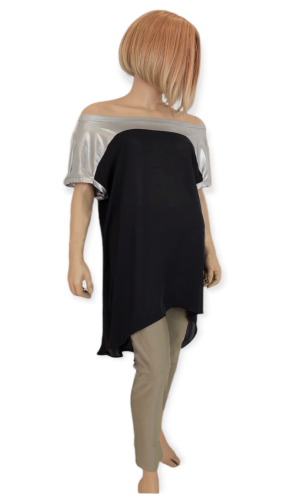 Μπλουζοφόρεμα από ζορζέτα,με λεπτομέρεια από lame ύφασμα. Χρώμα: Λευκό, Μαύρο.