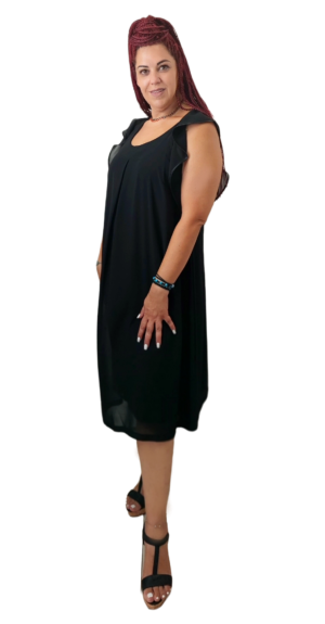 Φόρεμα midi από ζορζέτα με μανίκι βολάν. Χρώμα: Μαύρο.