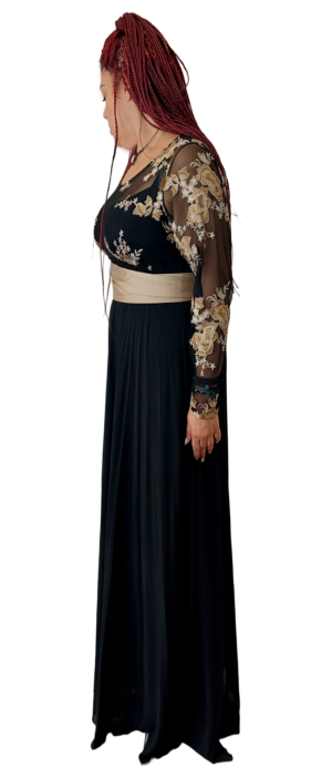 Φόρεμα maxi,με απλικέ κέντημα στο μπούστο. Χρώμα: Μαύρο με Χρυσό.