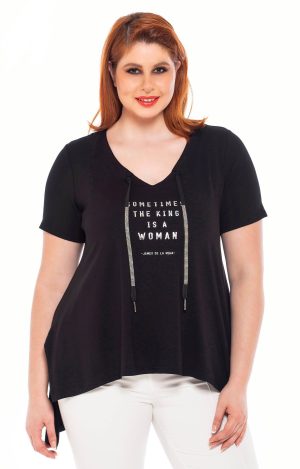 Μπλούζα με κορδόνi στρας, " SOMETIMES THE KINC IS A WOMAN". Χρώμα: Μαύρο, Λευκό.